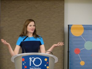 photo by Cori Hilsgen Award-winning actress Geena Davis spoke about gender equality Feb. 25 to a crowd of more than 500 people at the College of St. Benedict. 