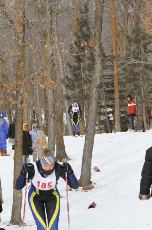 photo by David Eickhoff Front, Anna Lindell, in back, Mackenzie Dockendorf.