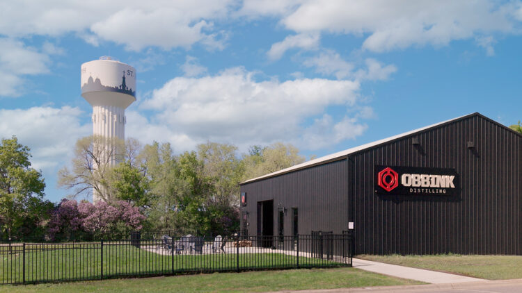 Obbink Distillery opens in St. Joseph