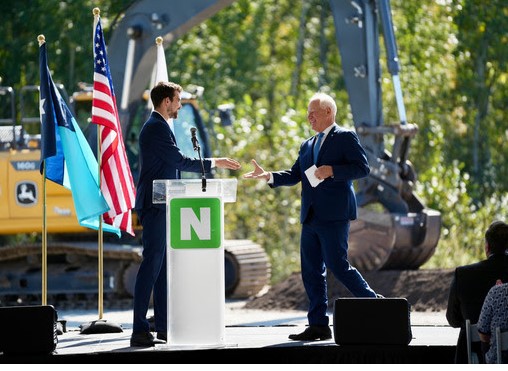 300 gather for ‘Niron’ groundbreaking